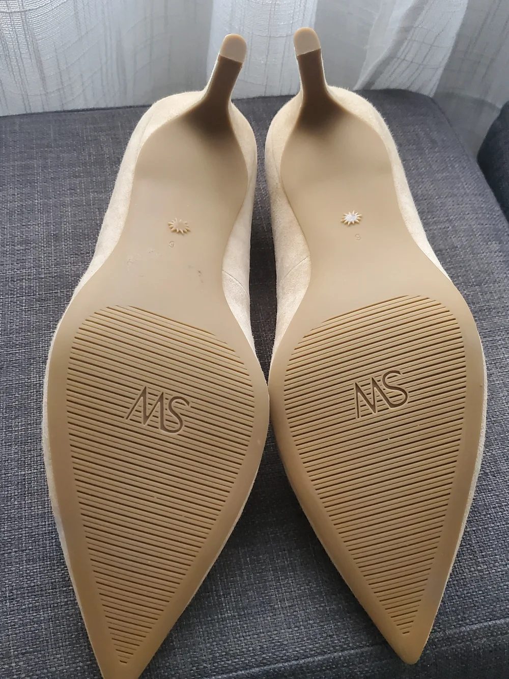 Stuart Weitzman stuart weitzman